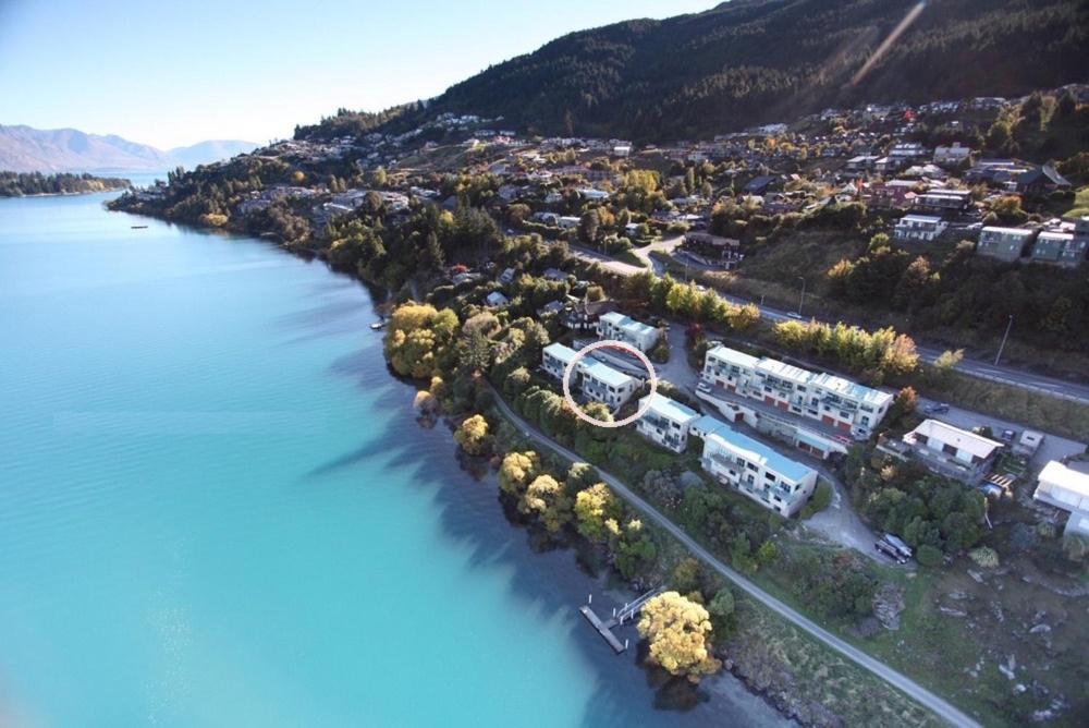 Huge Lakefront Delight - Queenstown Holiday Home Buitenkant foto