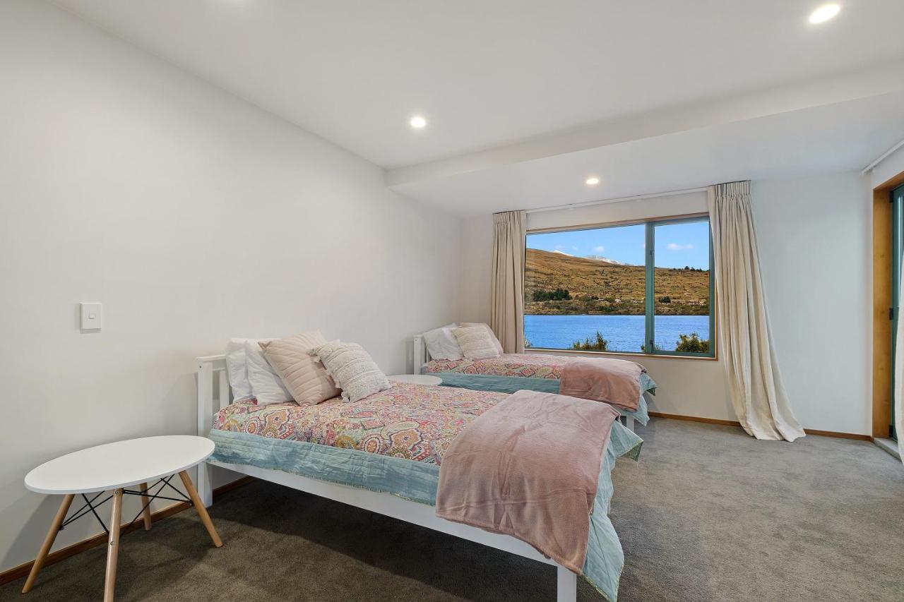Huge Lakefront Delight - Queenstown Holiday Home Buitenkant foto